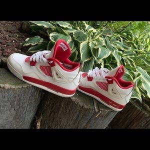 Jordan Retro 4 Red